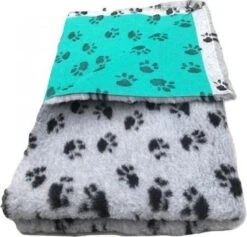 Vet Bed Grijs Met Voetprint Groene Rug 22mm 150x100 Cm -Hondenbenodigdheden 1200x1150 4