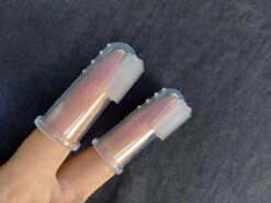 Merkloos Vinger Tandenborstel – 2 X -Hondenbenodigdheden 1200x900 19