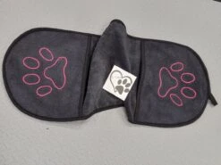 N4dogs – Hondenhanddoek – Honden Handdoek – Microvezel Handdoek – Handdoek Hond – Droogdoek Hond – Dierendeken – Sterk Absorberend – Handdoek Met Zakken - Zwart - 66 X 23 Cm -Hondenbenodigdheden 1200x900 5