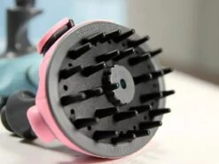 WVspecials Huisdieren Douche - Douche Voor Honden - Honden Douche - Inclusief Slang - Inclusief Drie Kraanadapters - Geschikt Voor Binnen En Buiten - Hondendouche - Hondenbad - Hondenborstel - Hondenkam - Hondenwassen - Hondenzwembad - Tuinslang -Hondenbenodigdheden 1200x900 6