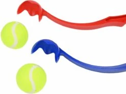 Benson Rode Honden Ballenwerper Met Ergonomische Handgreep – Inclusief Tennisbal – 38cm – Rood | Balwerper Voor Hond | Bal Werpen | Apporteer Speelgoed | Hondenspeelgoed -Hondenbenodigdheden 1200x901 1